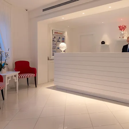 Delfino Hotel 4*