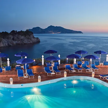 Hotel Delfino 4*