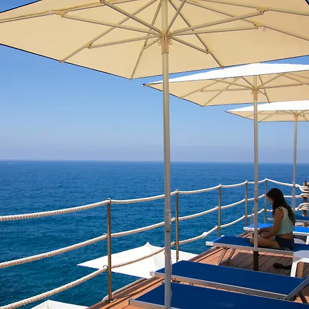 Delfino Hotel 4*
