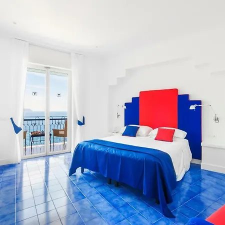 Delfino Hotel 4*