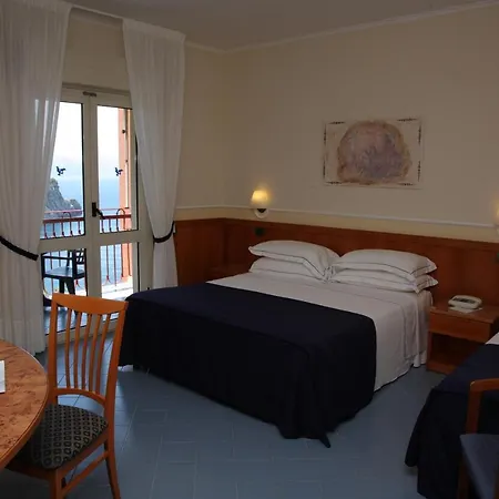 Hotel Delfino 4*